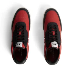 Ace Low-Top Golf Sneaker