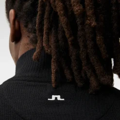 Kian Zipped Golf Sweater Svart