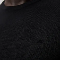 Lyle Merino Crew Neck Sweater Svart