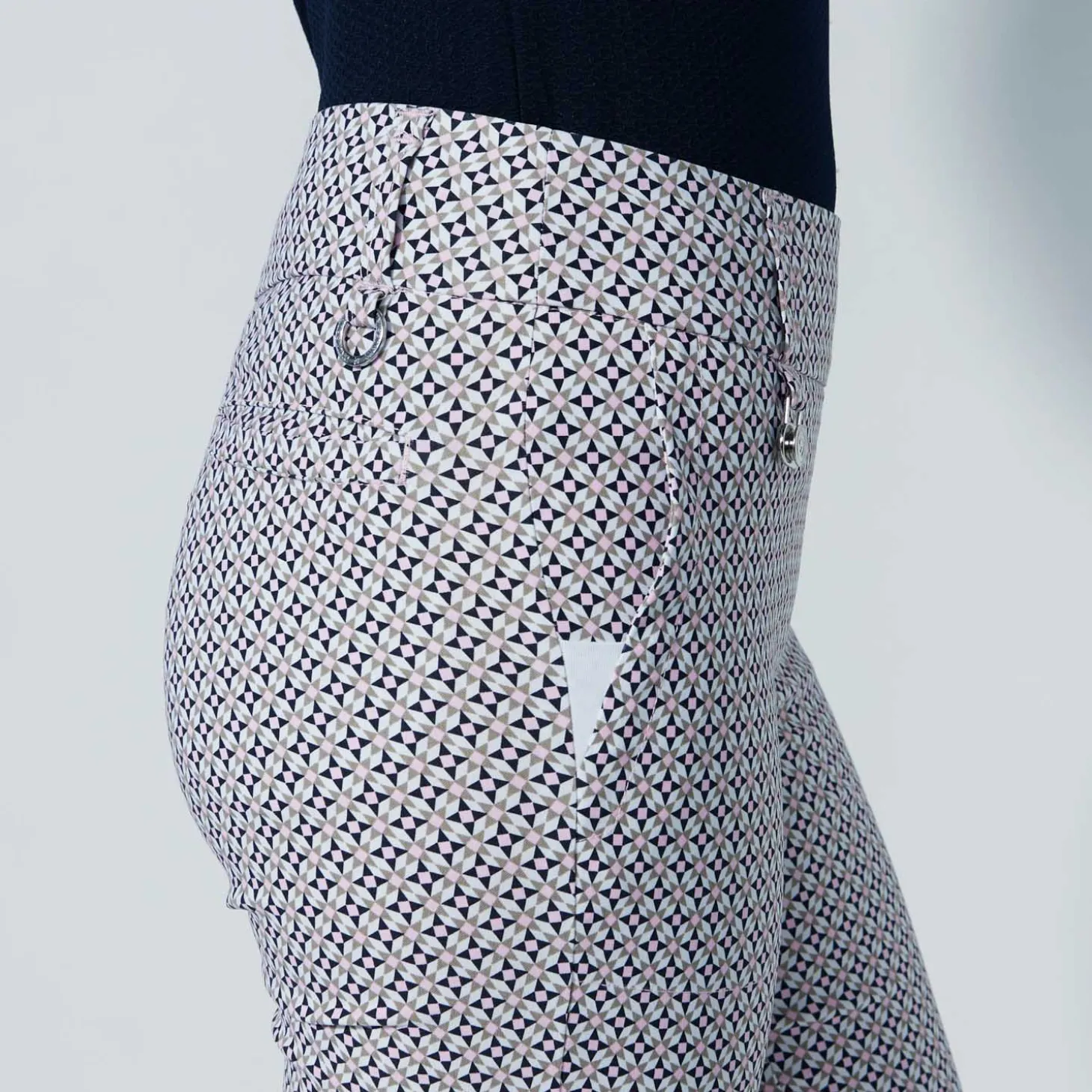 Magic Motif High Water 94 Cm