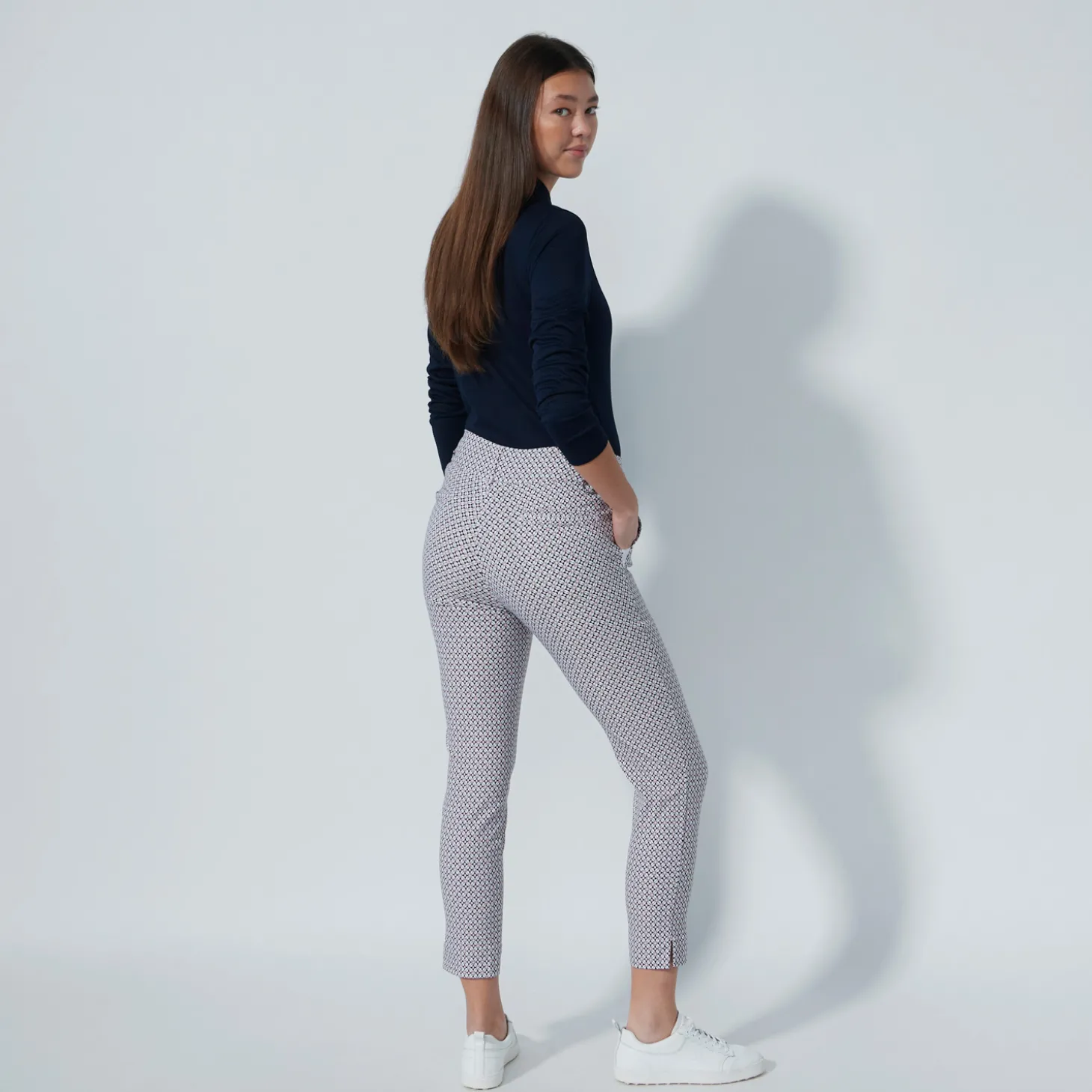 Magic Motif High Water 94 Cm