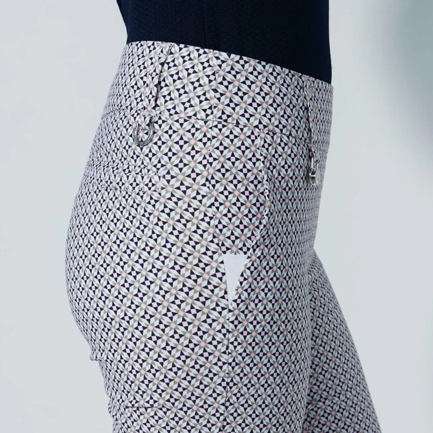 Magic Motif High Water 94 Cm