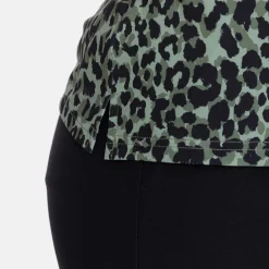 W Tech Hidden Button Pique AOP Svart